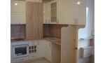 Кухня по поръчка с етажерка Линдре