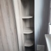 Конфигурация за спалня с гардероби, етажерка и нисък шкаф