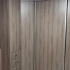 Конфигурация за спалня с гардероби, етажерка и нисък шкаф