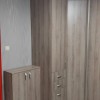 Конфигурация за спалня с гардероби, етажерка и нисък шкаф